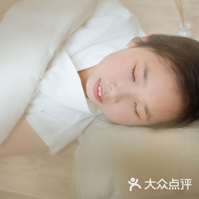 巴巴爸爸儿童摄影 巴巴爸爸儿童摄影总店